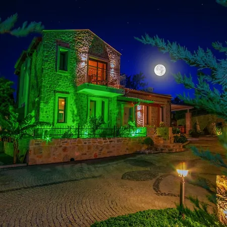 Villa Pamira Mit Basketballplatz *